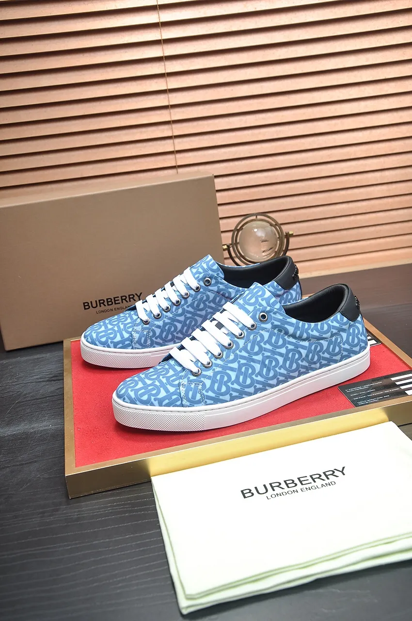 Men's shoes💰480💶[Burberry] (cowhide lining) classic low-top sneakers｜Imported cowhide with classic plaid fabric｜Cow leather lining｜Original outsole｜Fine workmanship and comfortable to wear Size: 38-44 (customized at 45)